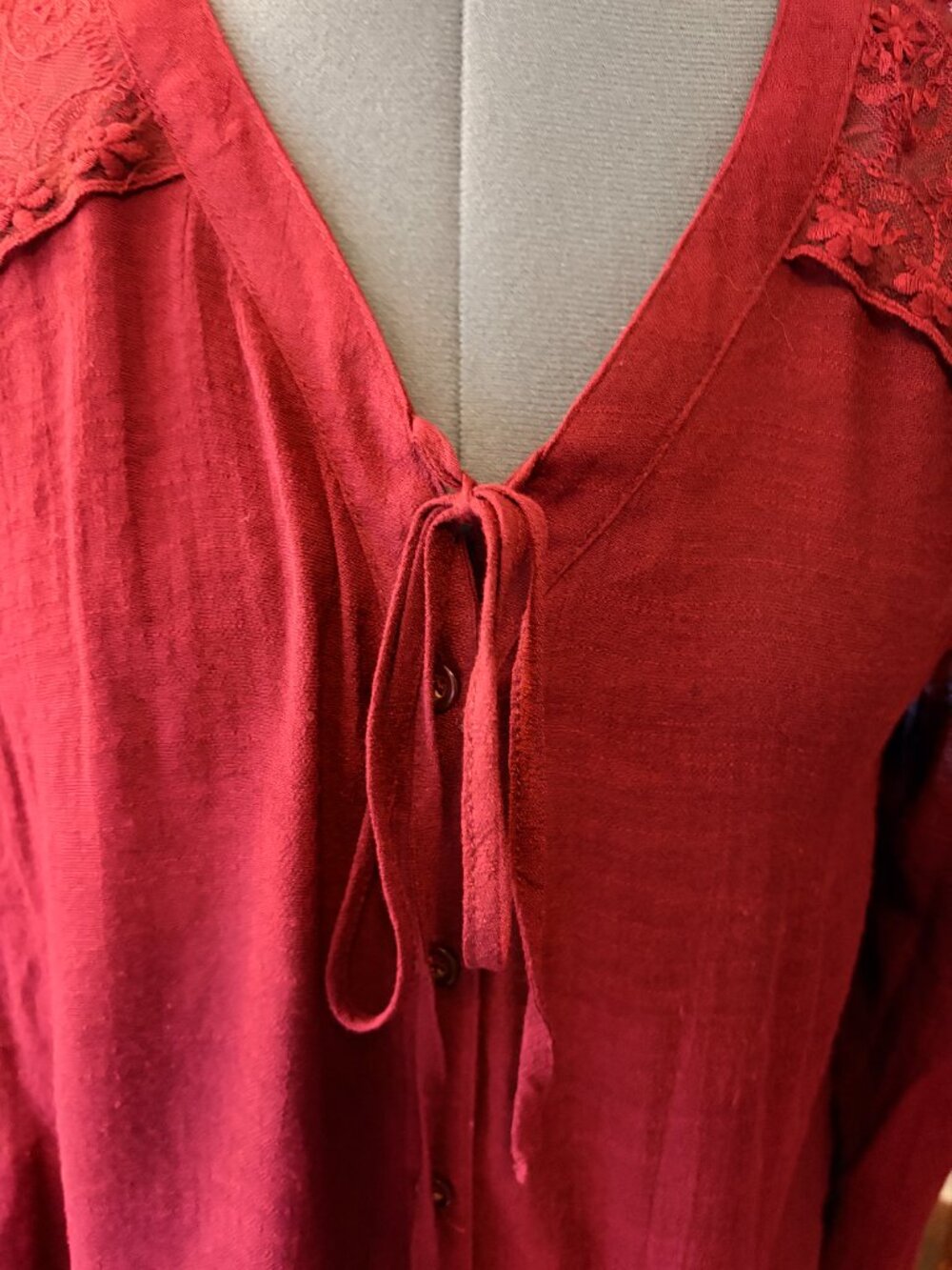 MINE Burgundy Wine Red Lace Yoke Blouse L Cottagecore Romantic Boho Festival - Picture 3 of 15